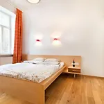 דירה Large & Modern Flat With Balcony In Heart Of לבוב