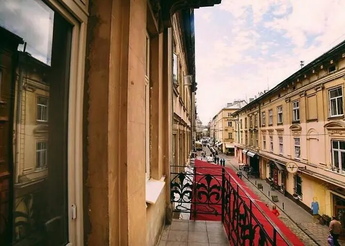 Large & Modern Flat With Balcony In Heart Of Apartament