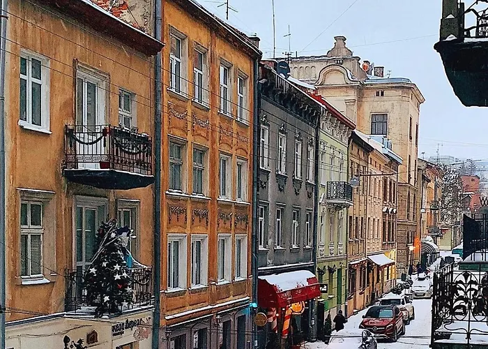 Large & Modern Flat With Balcony In Heart Of